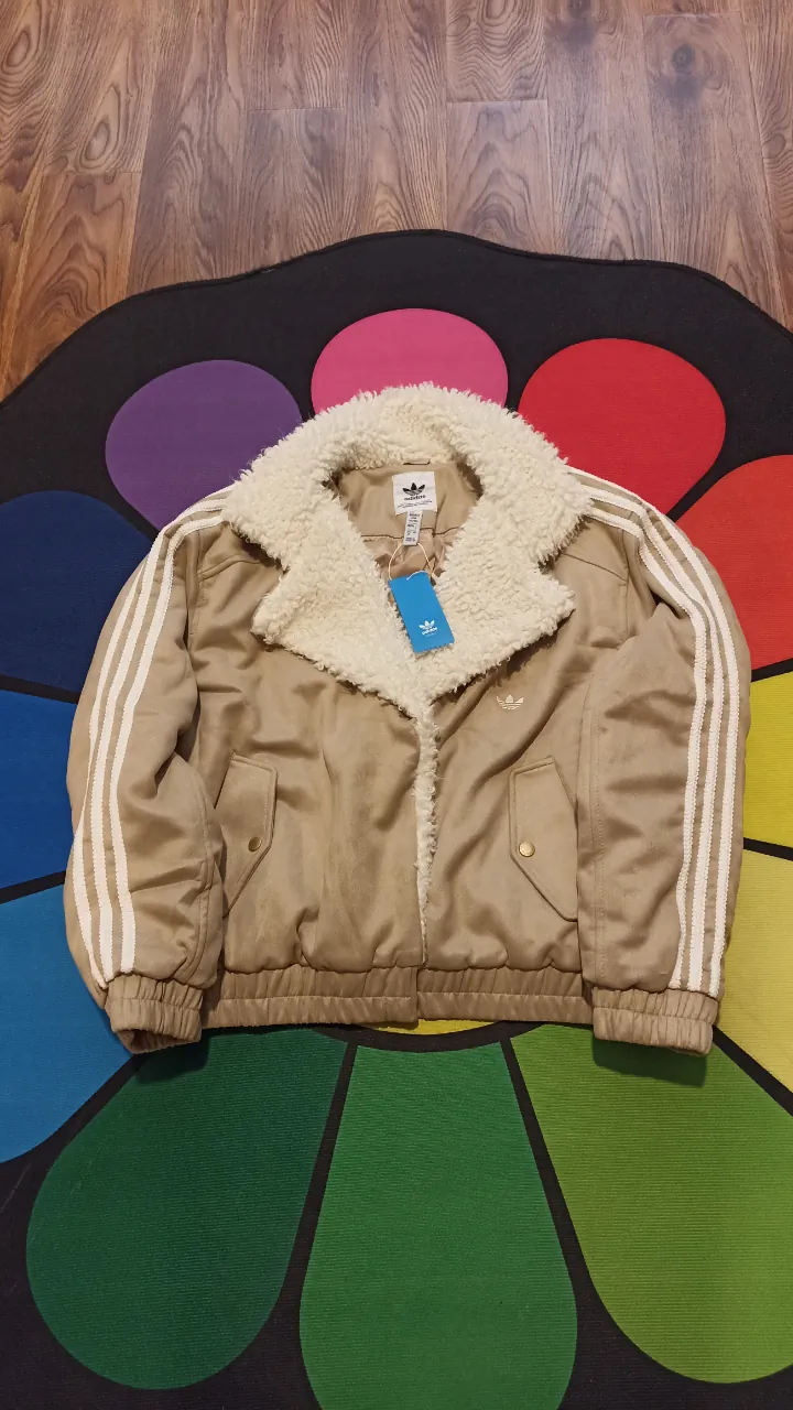 Campera adidas · Talle M
