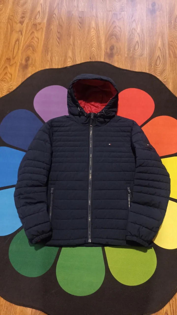 Campera Tommy Hilfiger · Talle L
