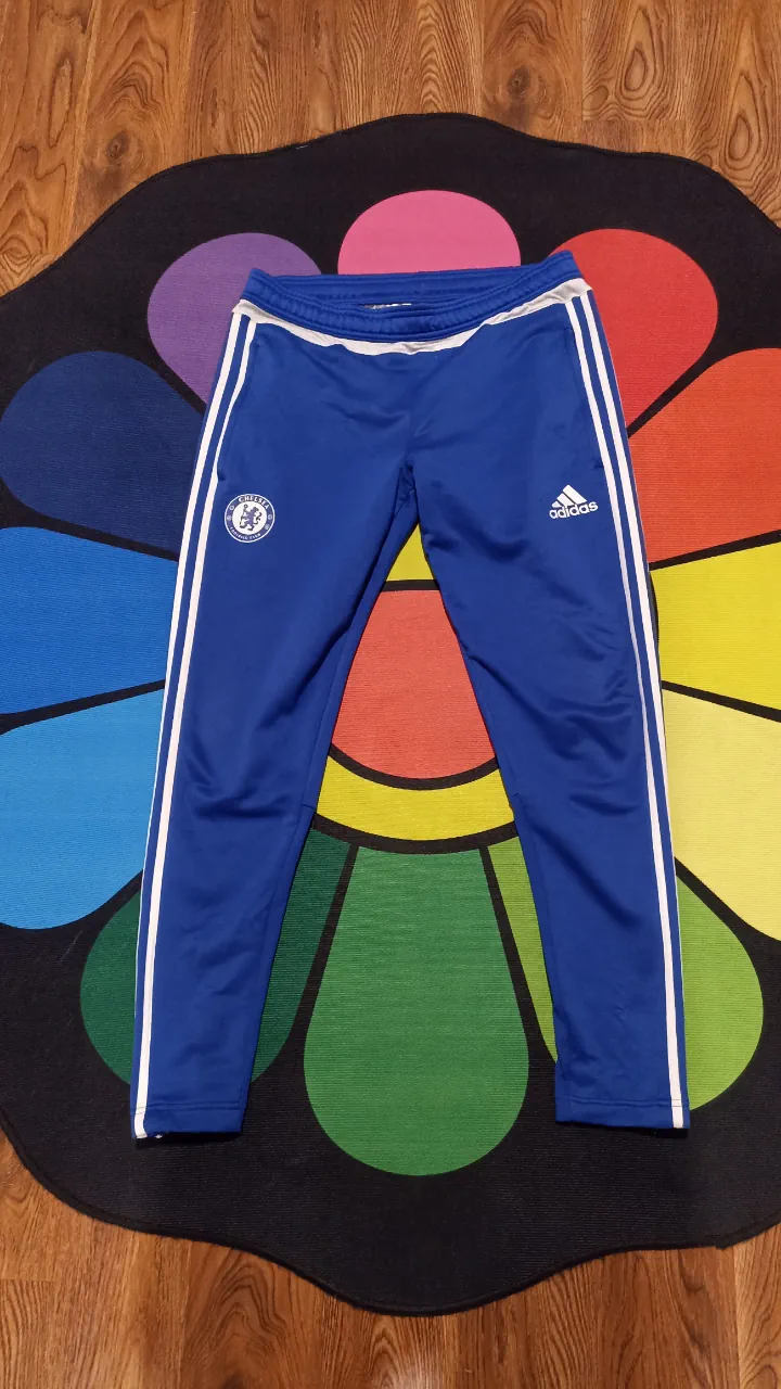 Pantalón adidas - imagen 1