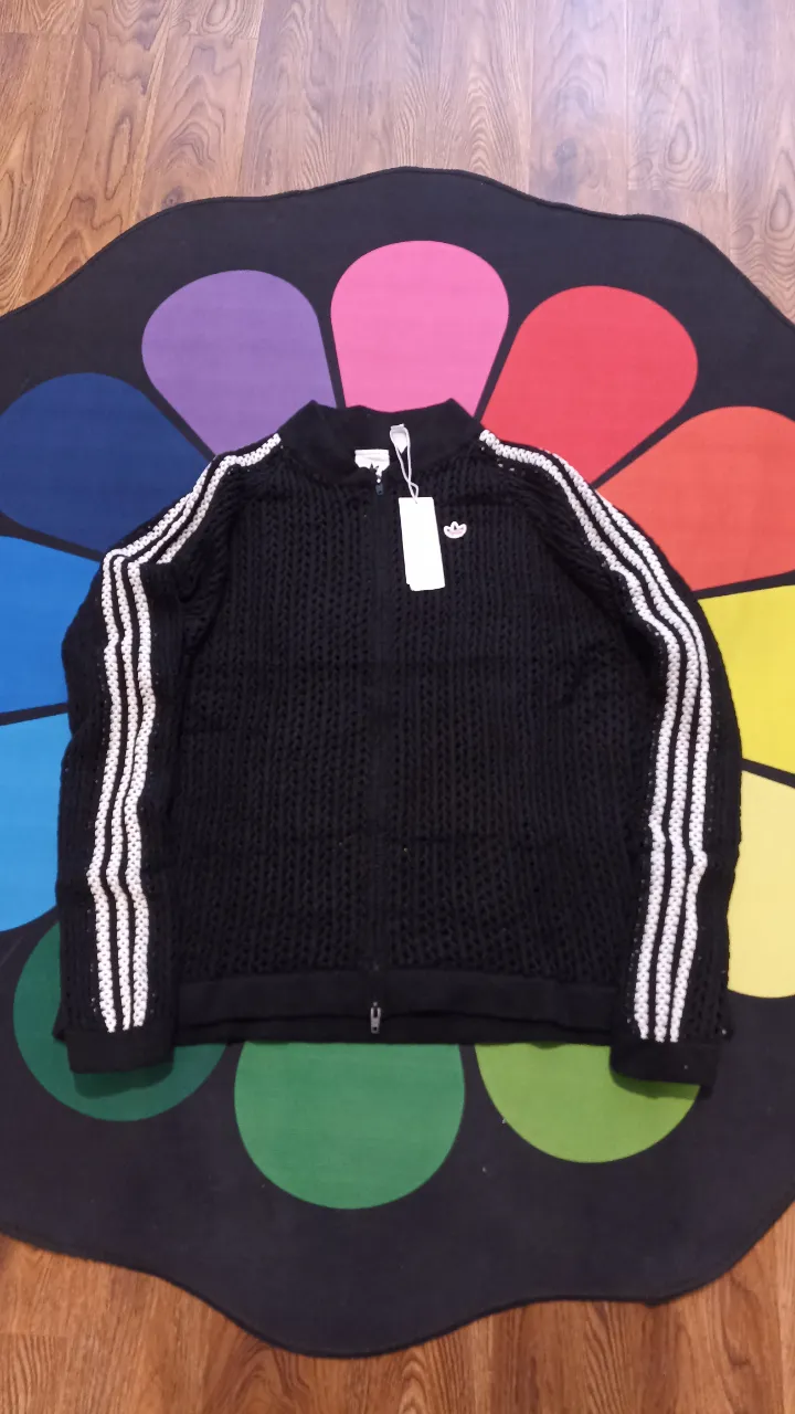 adidas · Talle L