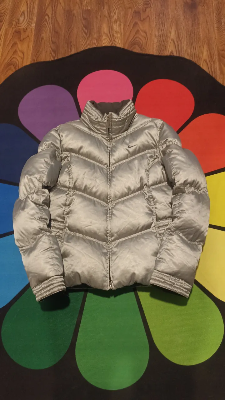 Campera Nike · Talle M