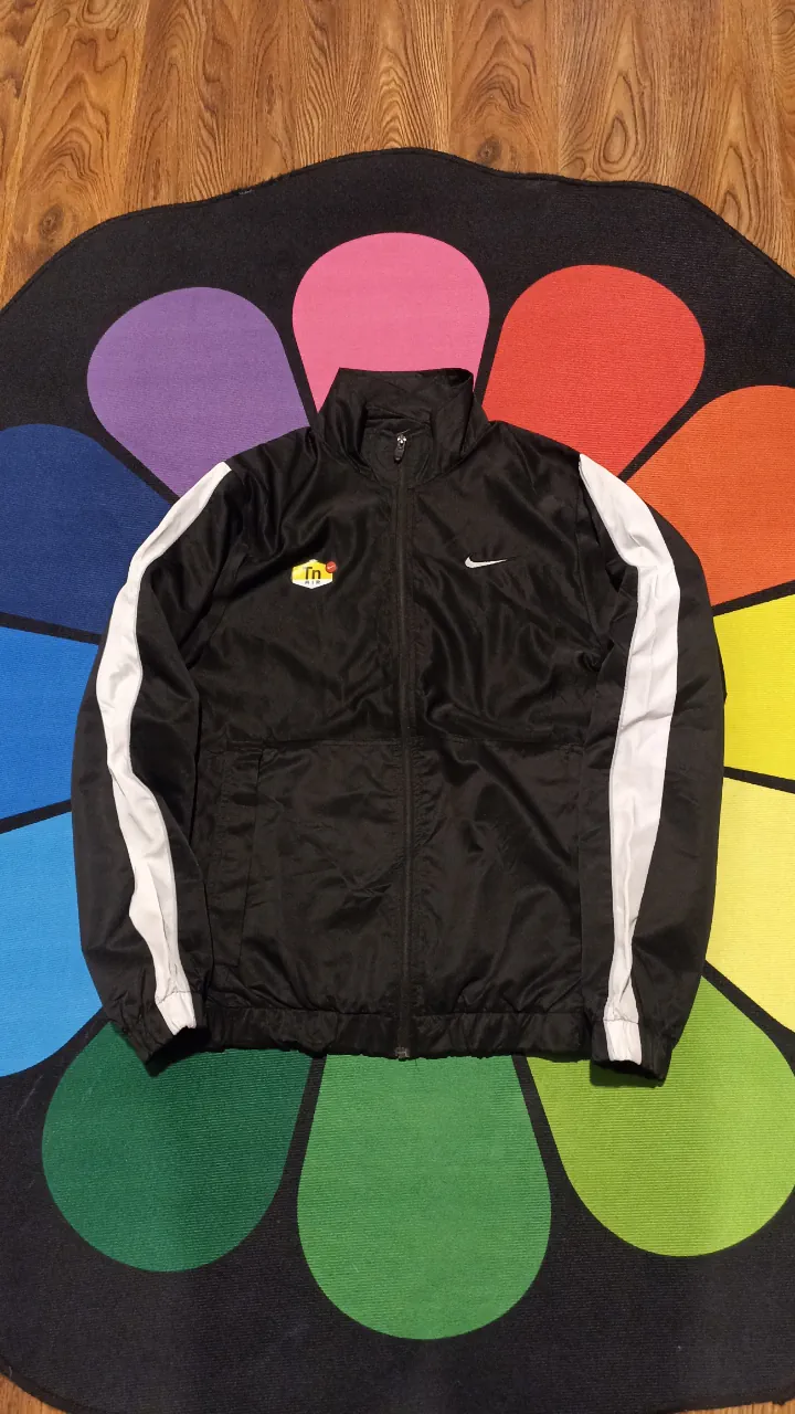 Nike · Talle S