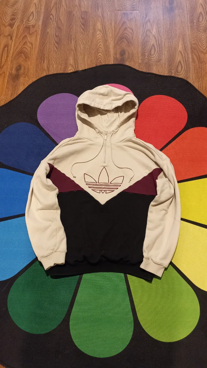 Buzo adidas · Talle S