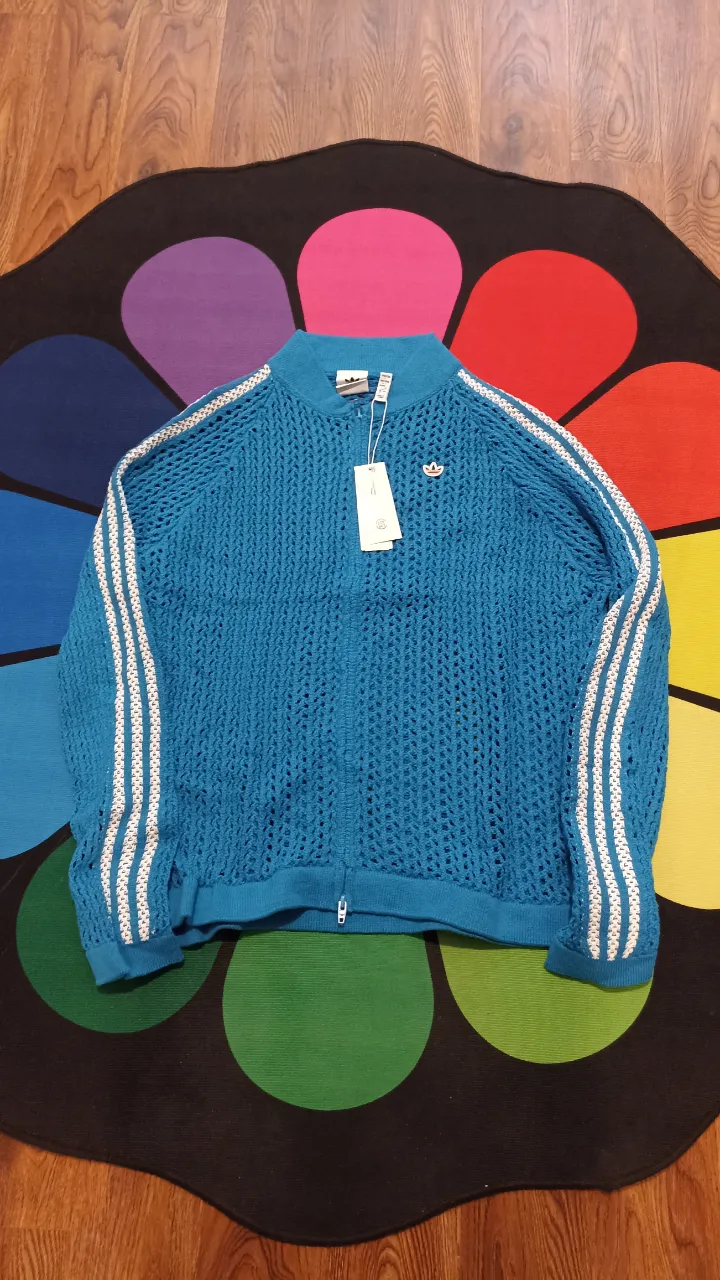 adidas · Talle L