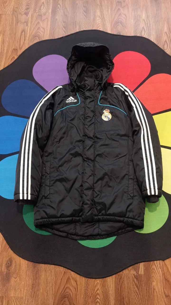 adidas · Talle M