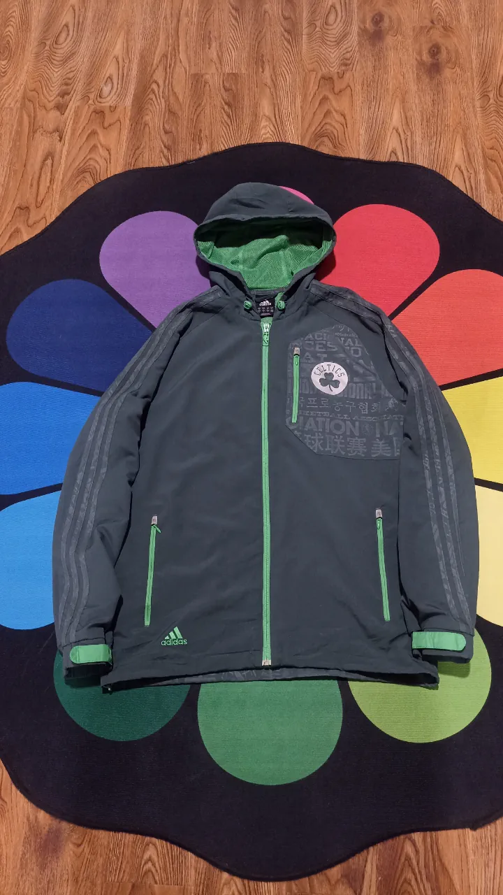 adidas · Talle M