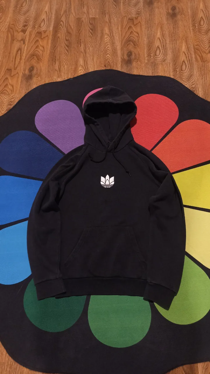 Buzo adidas · Talle S
