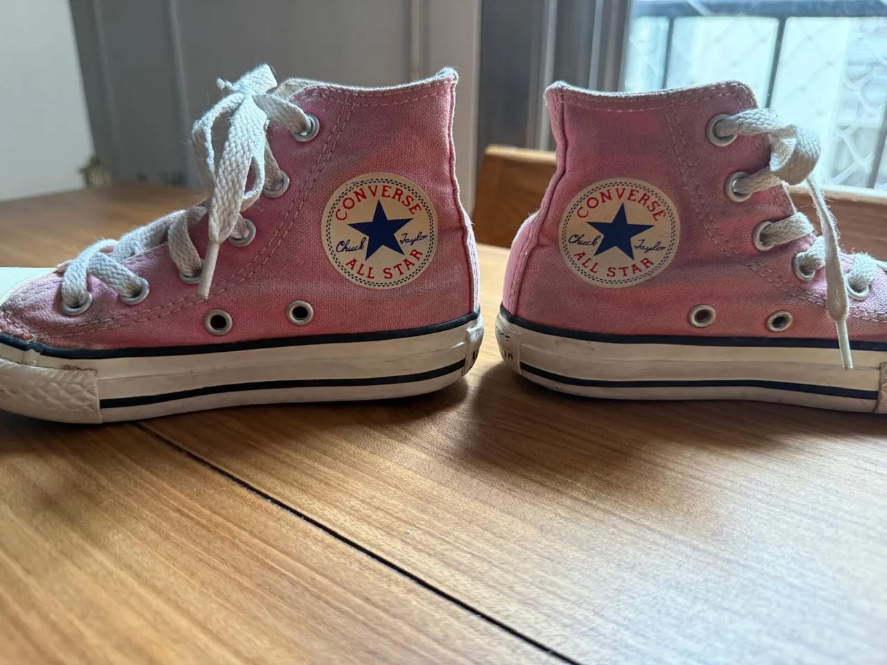 Converse · Talle AR 27