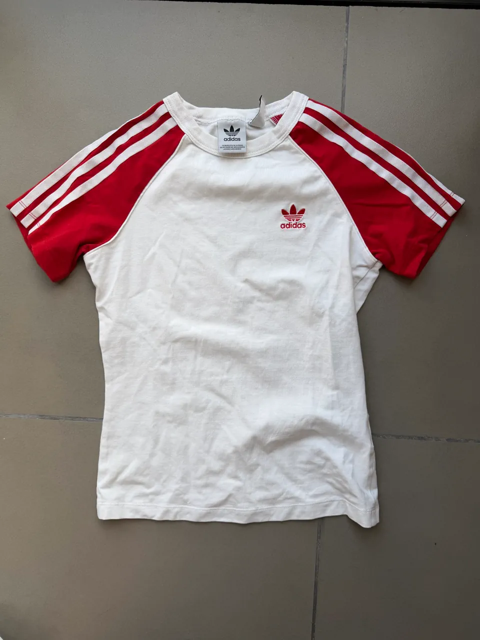 adidas · Talle M