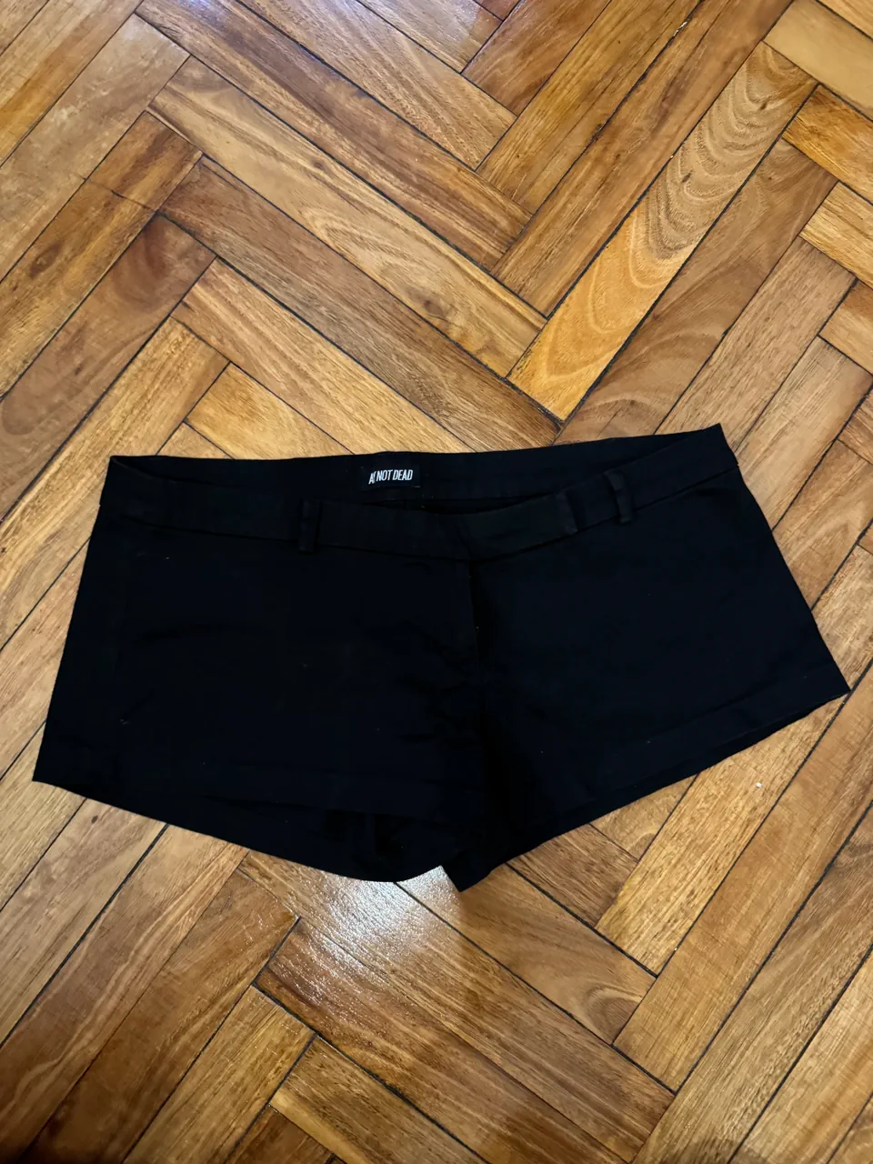 Short Ay Not Dead · Talle M