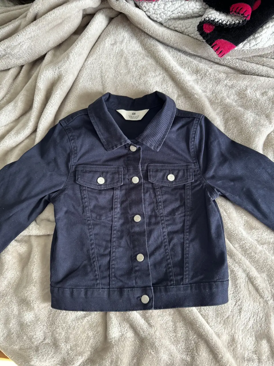 H&M · Talle 5 años / 110 cm