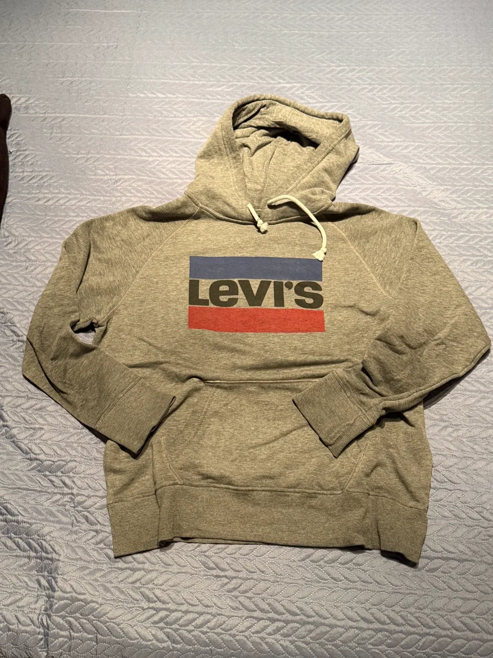 Buzo Levi's - imagen 1