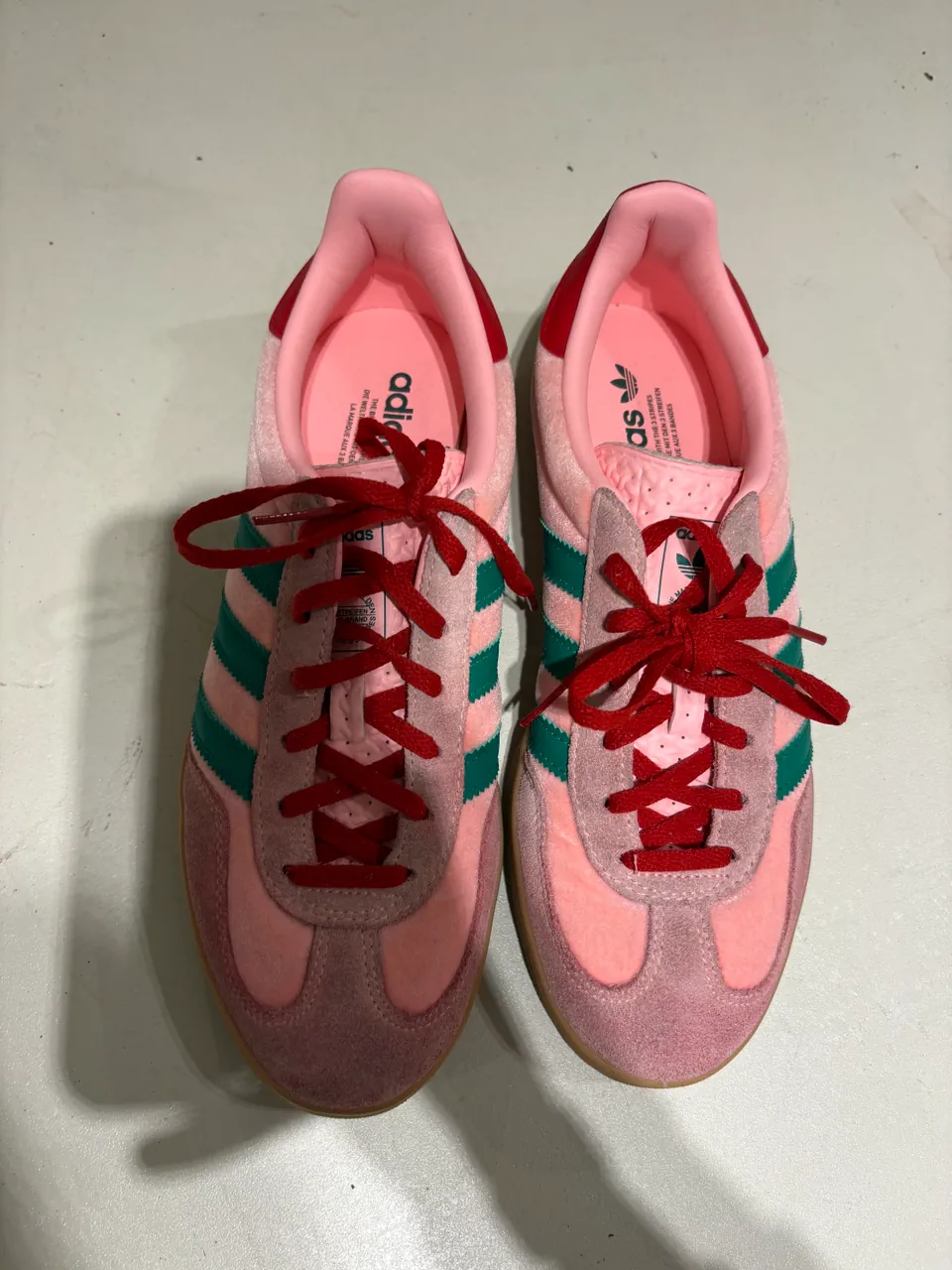 adidas · Talle US 9