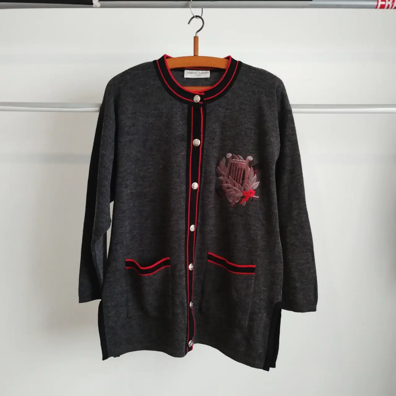 Cardigan Pierre Cardin · Talle M