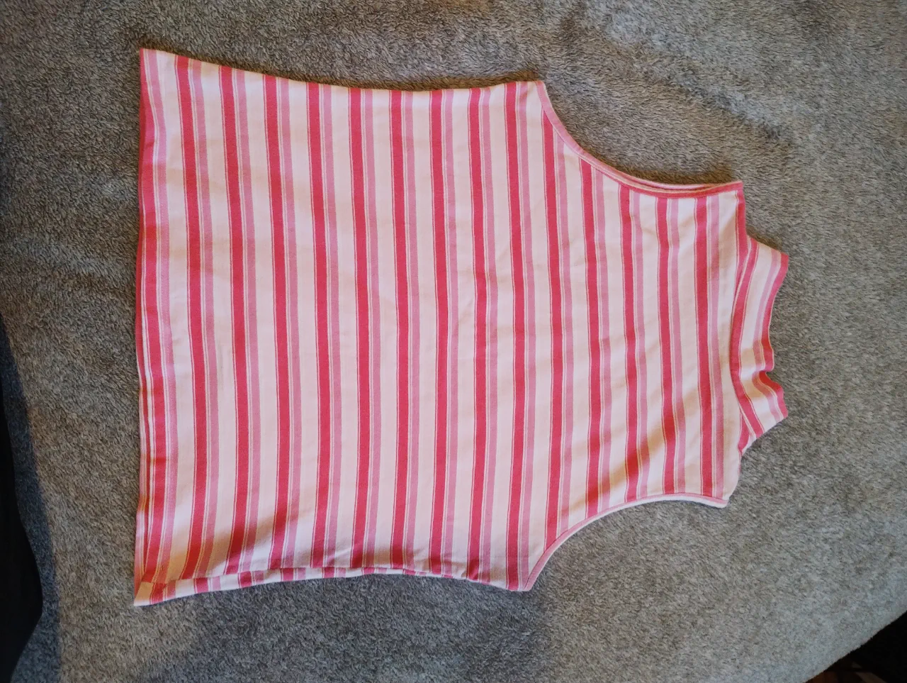 Musculosa Basement - imagen 3