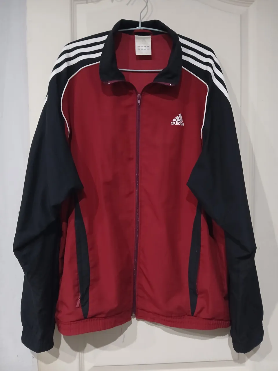 adidas · Talle L