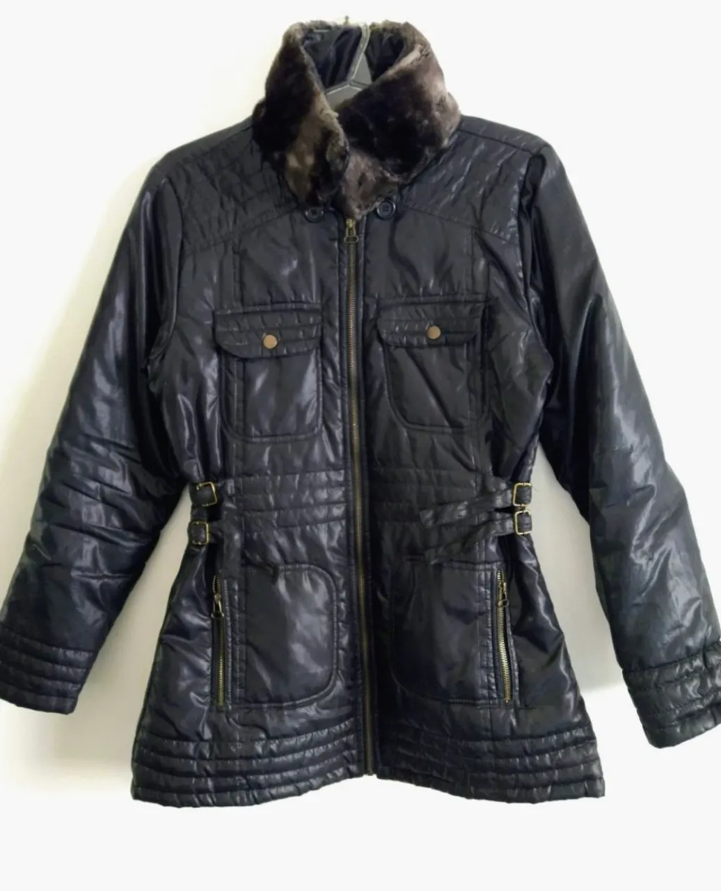 Campera Complot - imagen 1