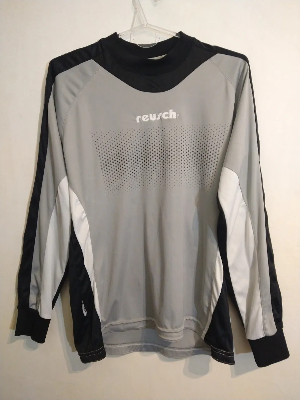 Buzo Reusch - imagen 1