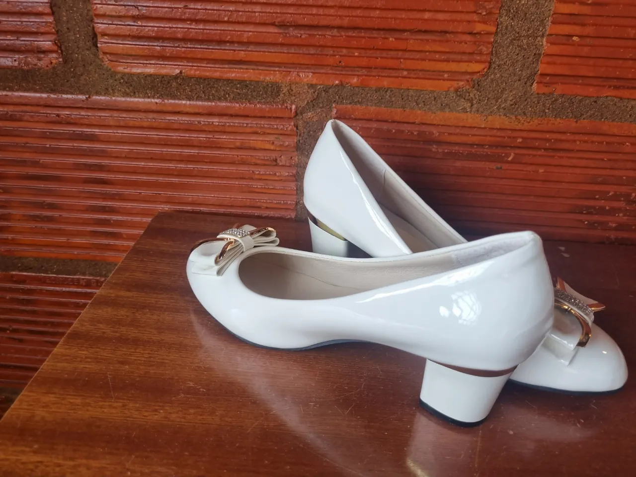 China · Talle AR 37