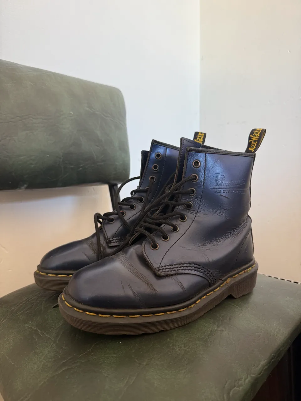 Dr. Martens · Talle AR 38