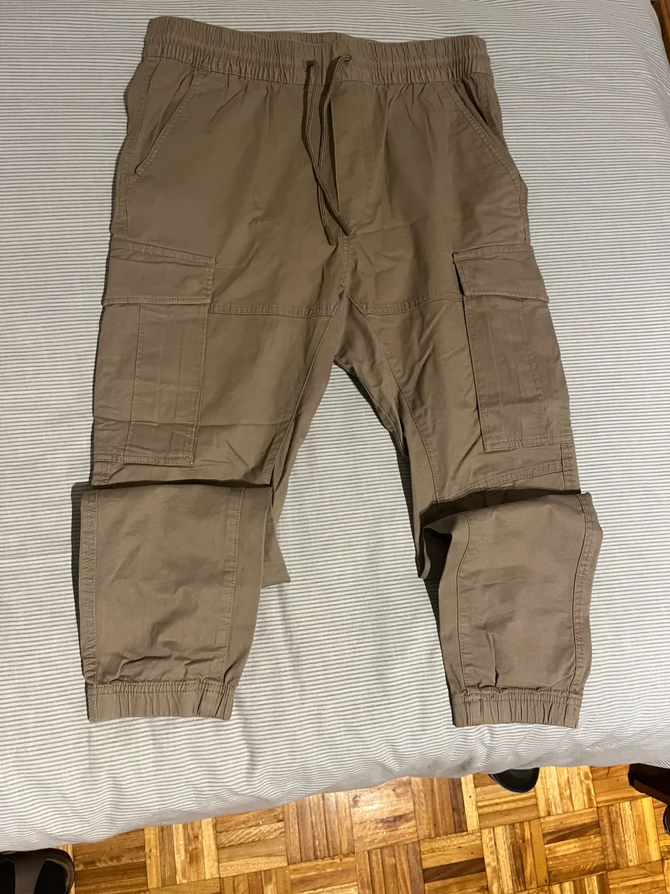 Pantalón H&M · Talle M