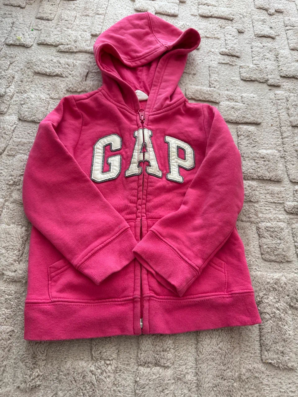 Buzo GAP · Talle 4 años / 104 cm