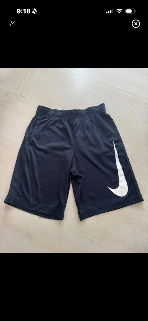 Pantalón Nike · Talle 7 años / 122 cm