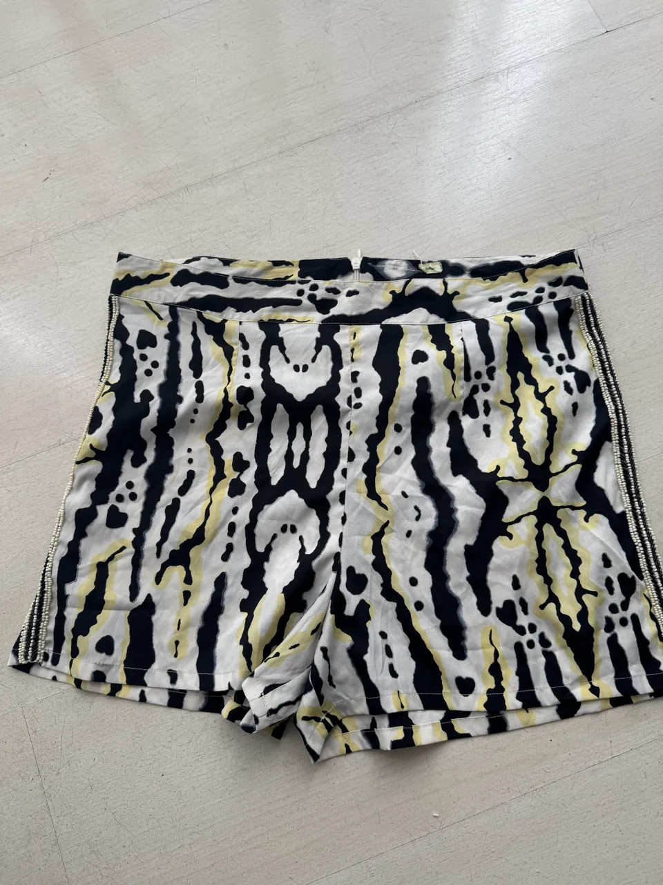 Short Kosiuko · Talle L