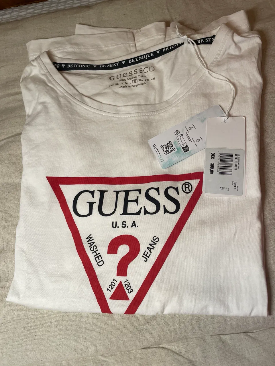 Remera GUESS - imagen 1