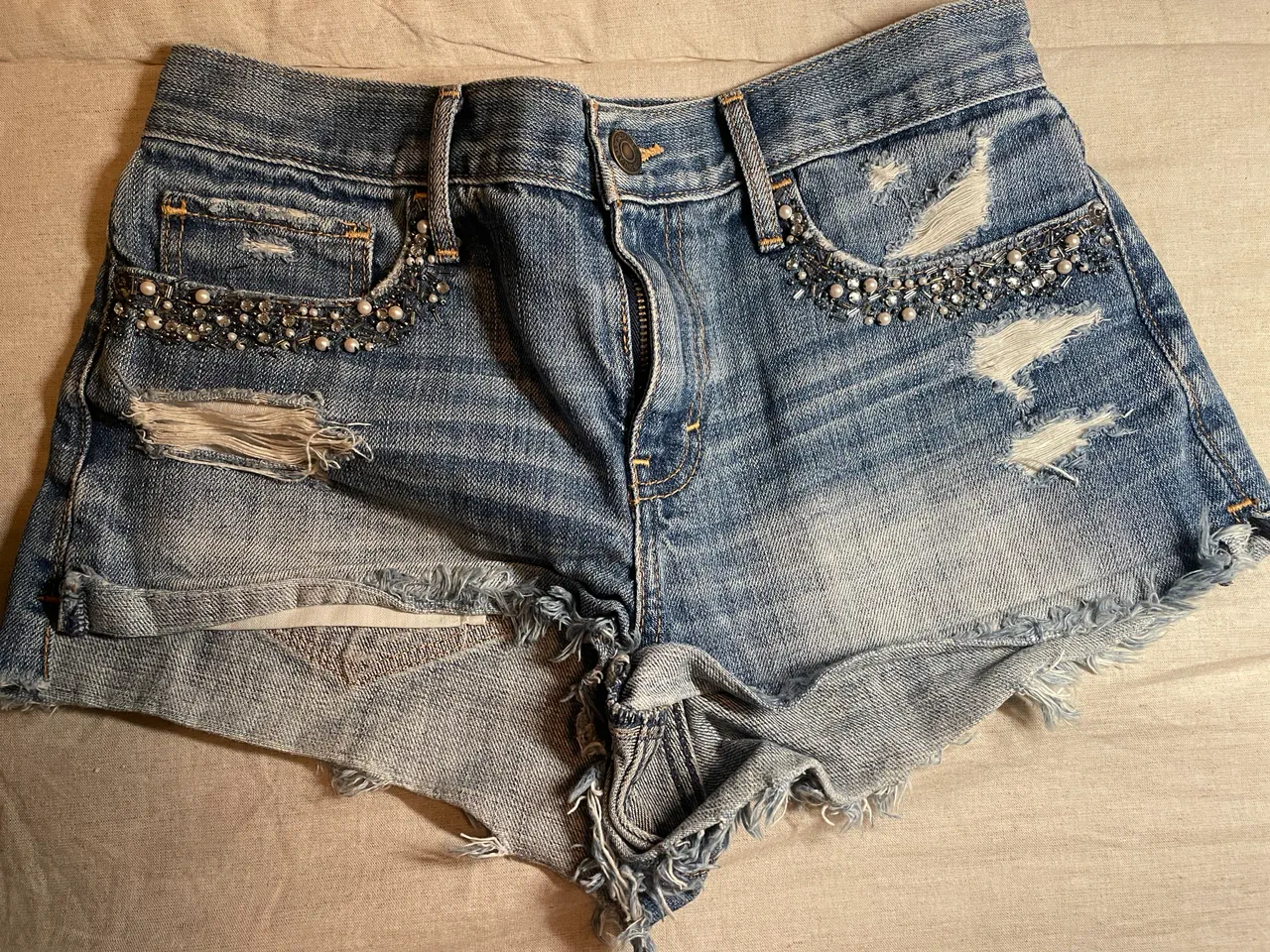 Short Abercrombie & Fitch · Talle S
