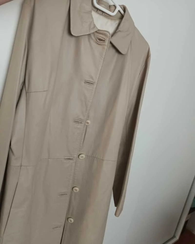 Emporio cuero · Talle L