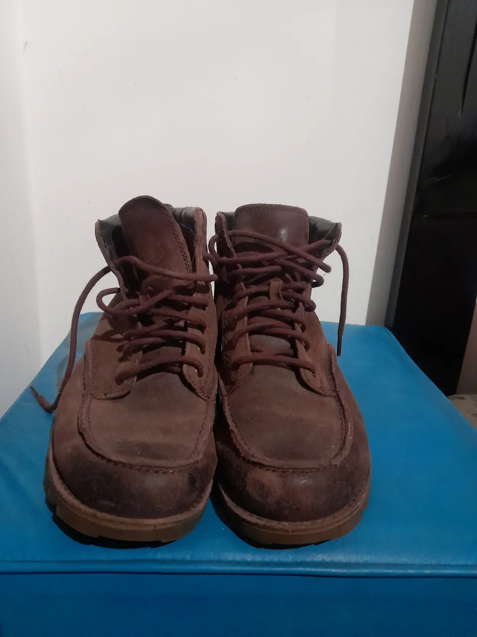 UGG · Talle AR 42