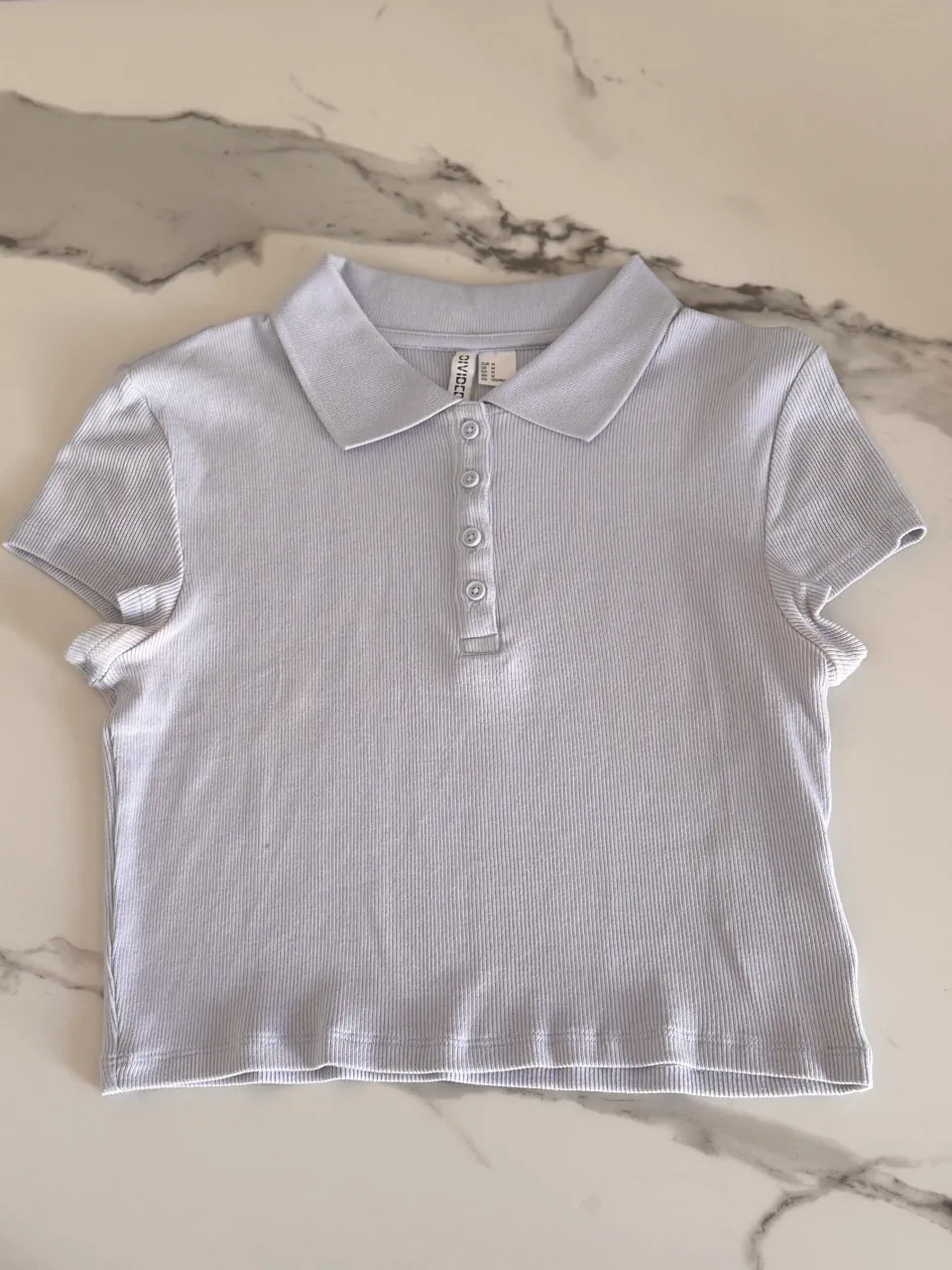 Remera H&M - imagen 1
