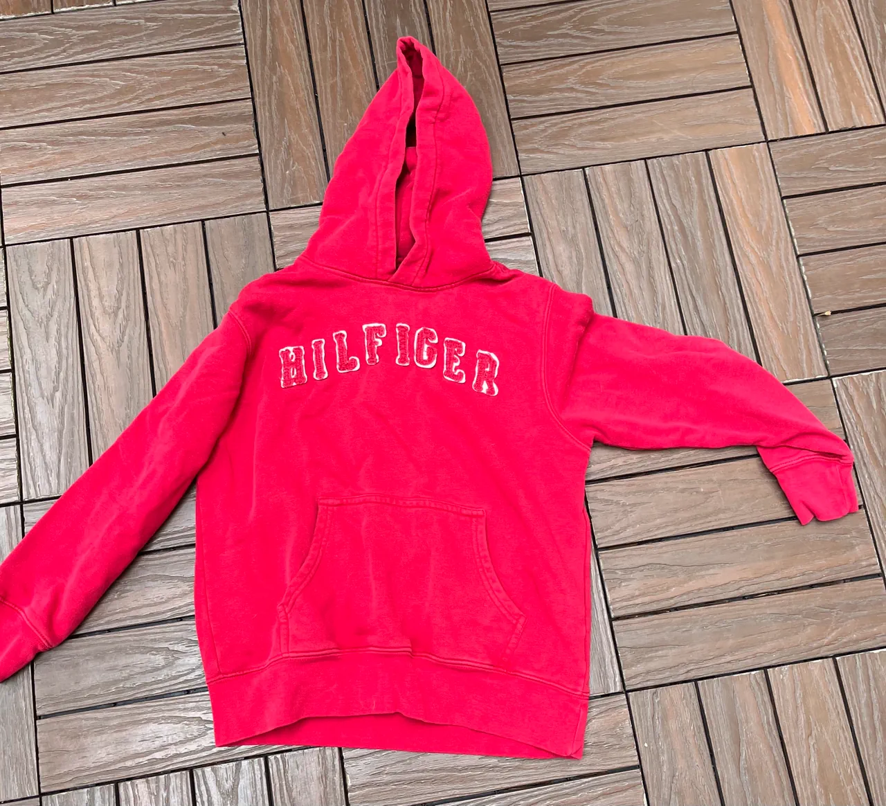 Buzo Tommy Hilfiger · Talle 7 años / 122 cm