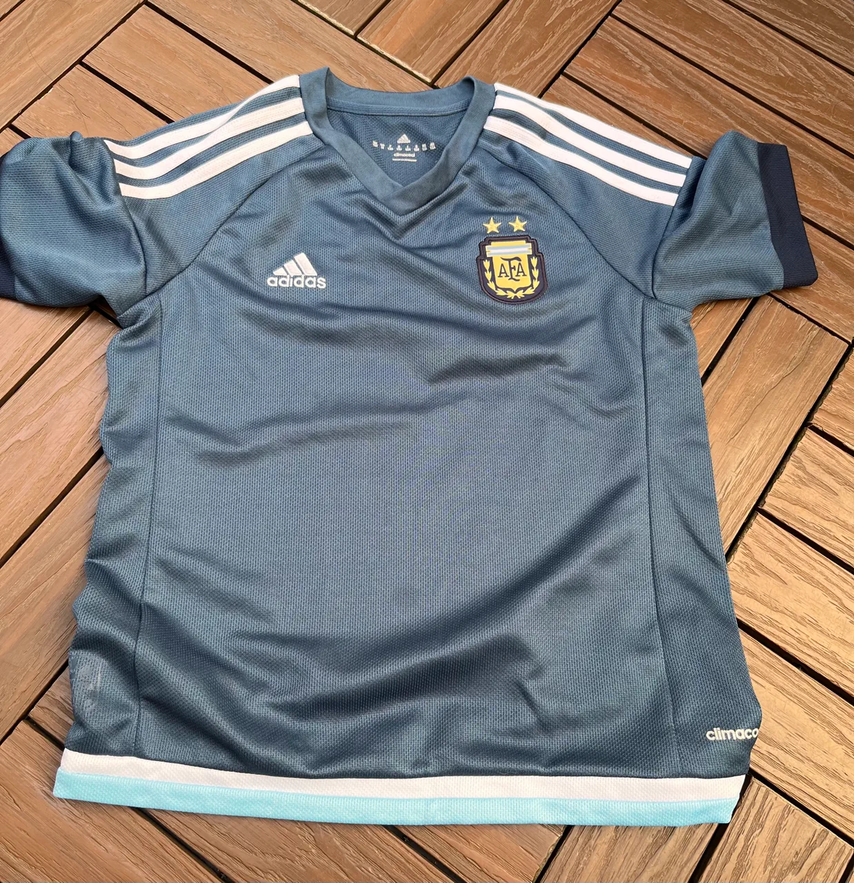Ropa deportiva adidas · Talle 10 años / 140 cm