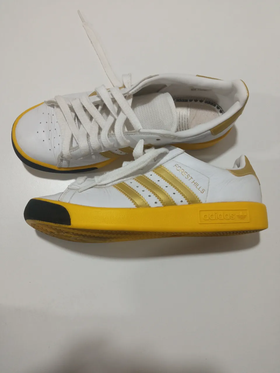 adidas · Talle US 7