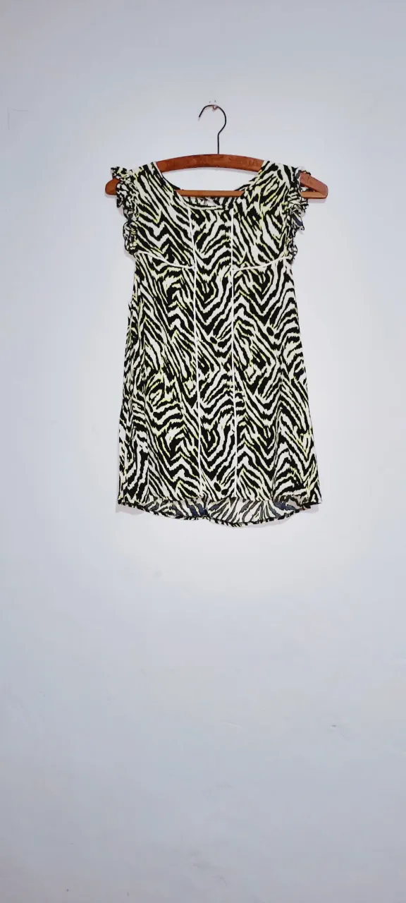 Camisa sin marca · Talle 2