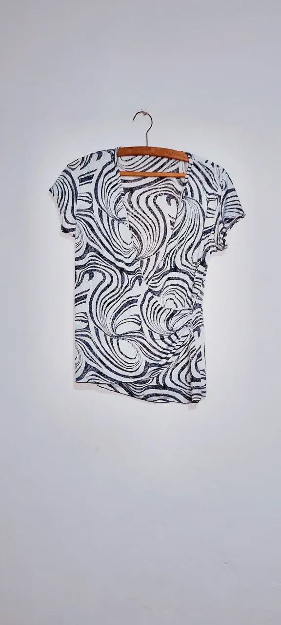 Camisa sin marca · Talle M