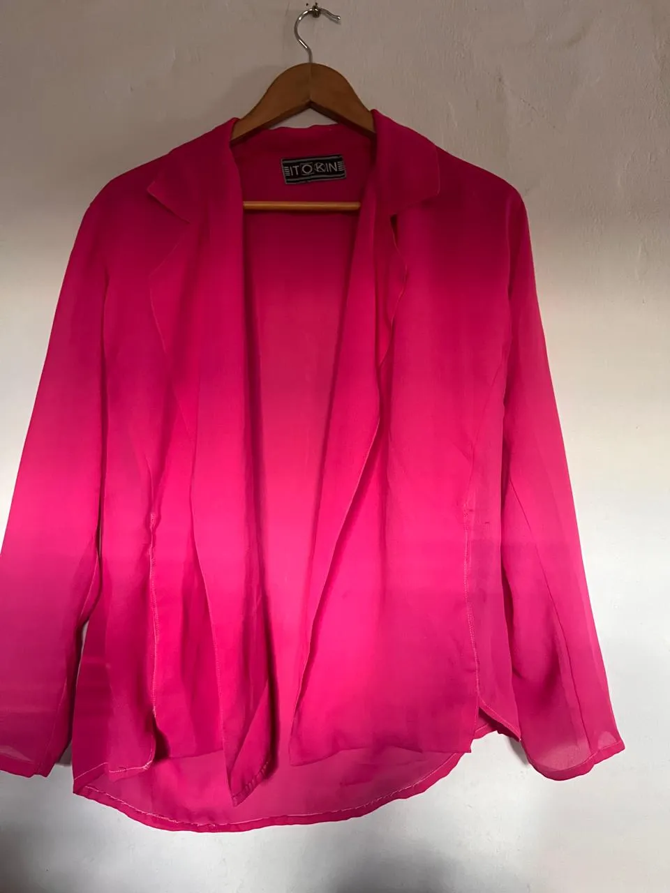 Camisa sin marca · Talle M