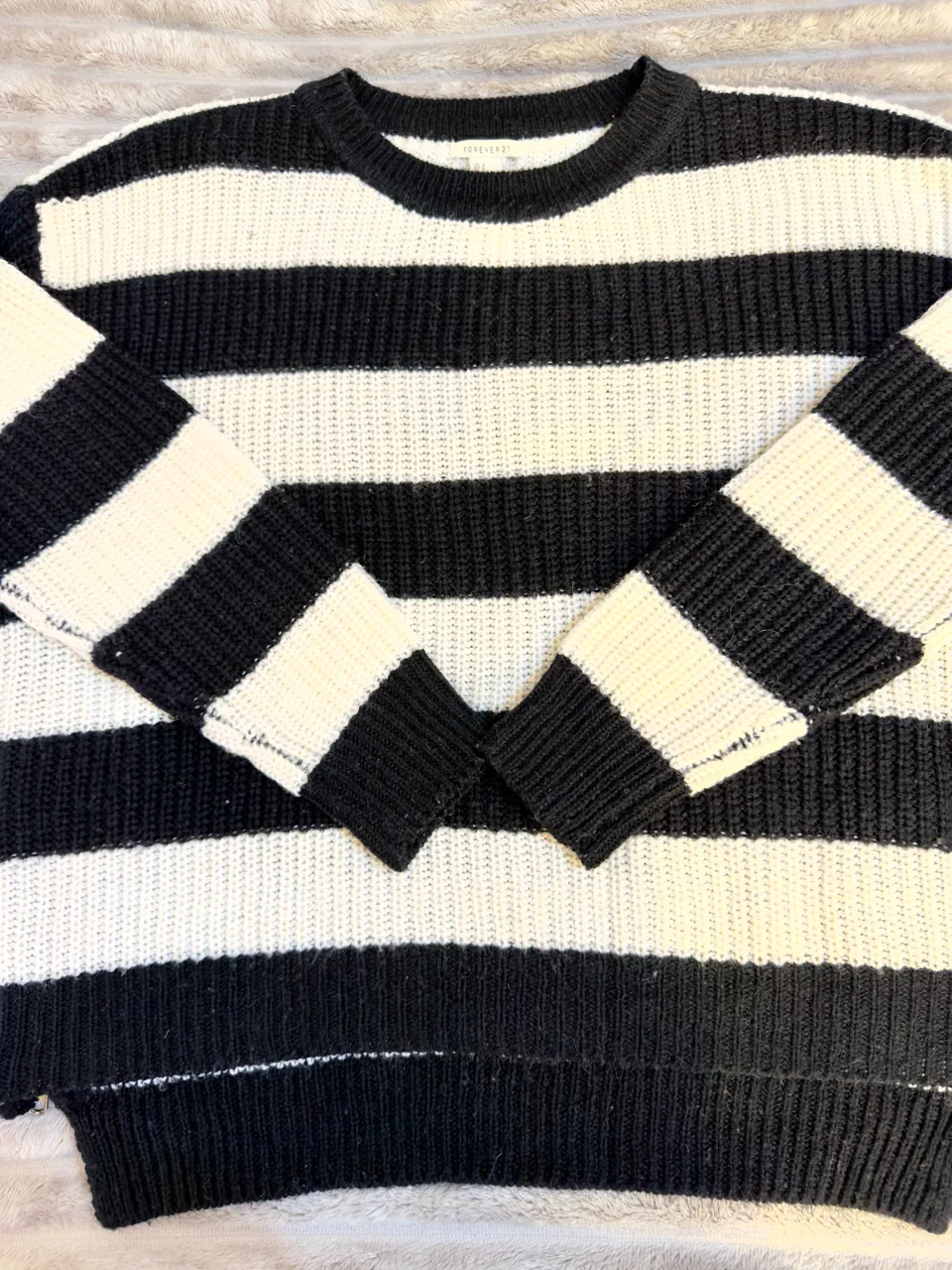 Sweater Forever 21 - imagen 1