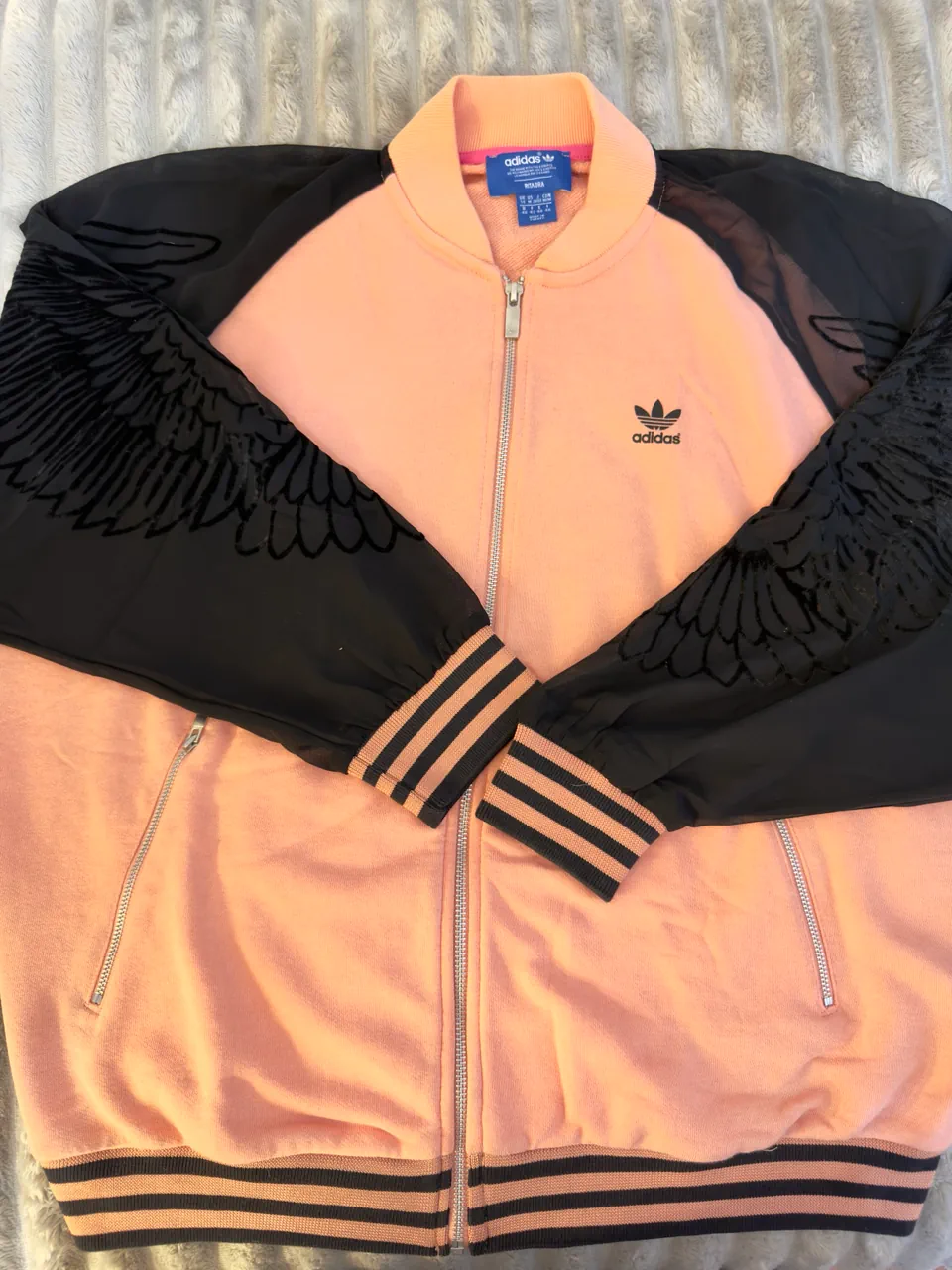 adidas · Talle M