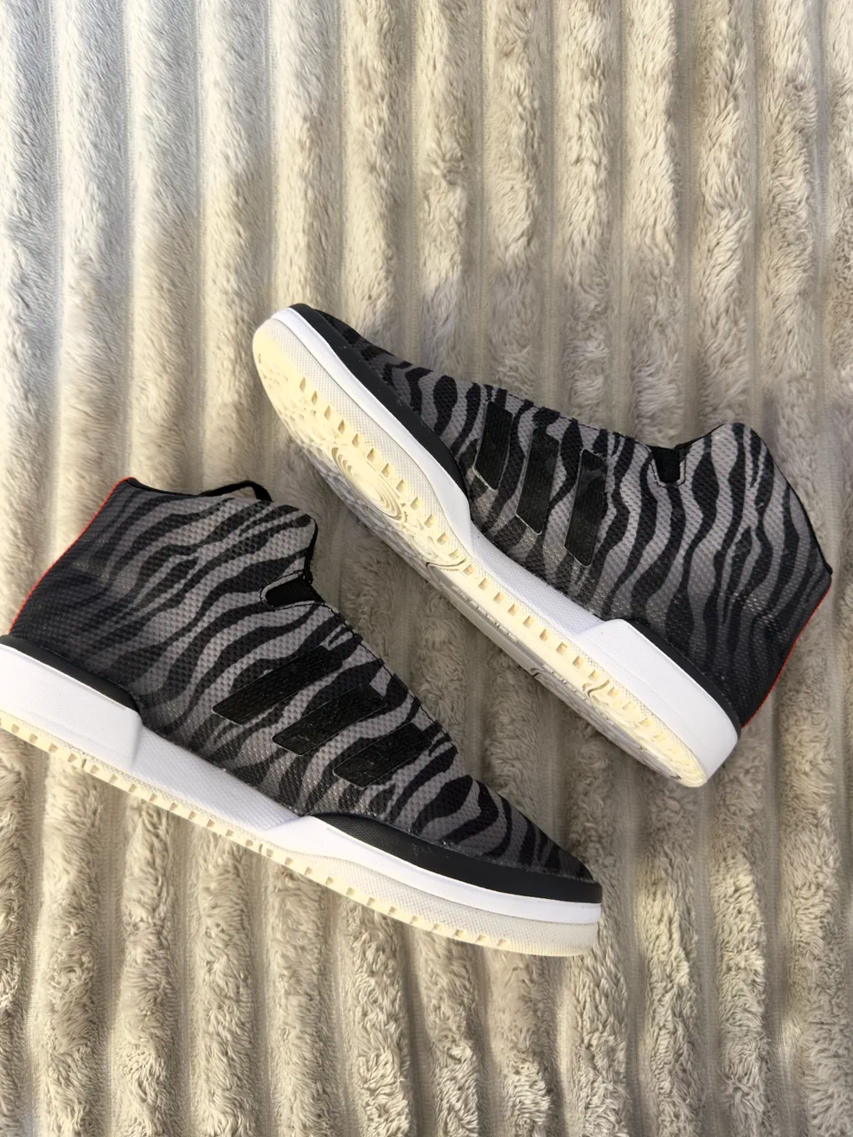 adidas · Talle US 6.5