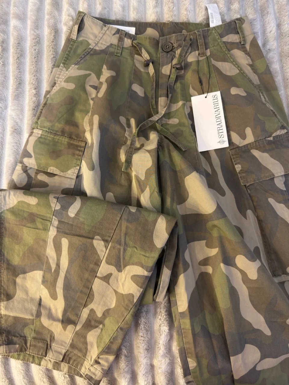 Pantalón Stradivarius - imagen 1