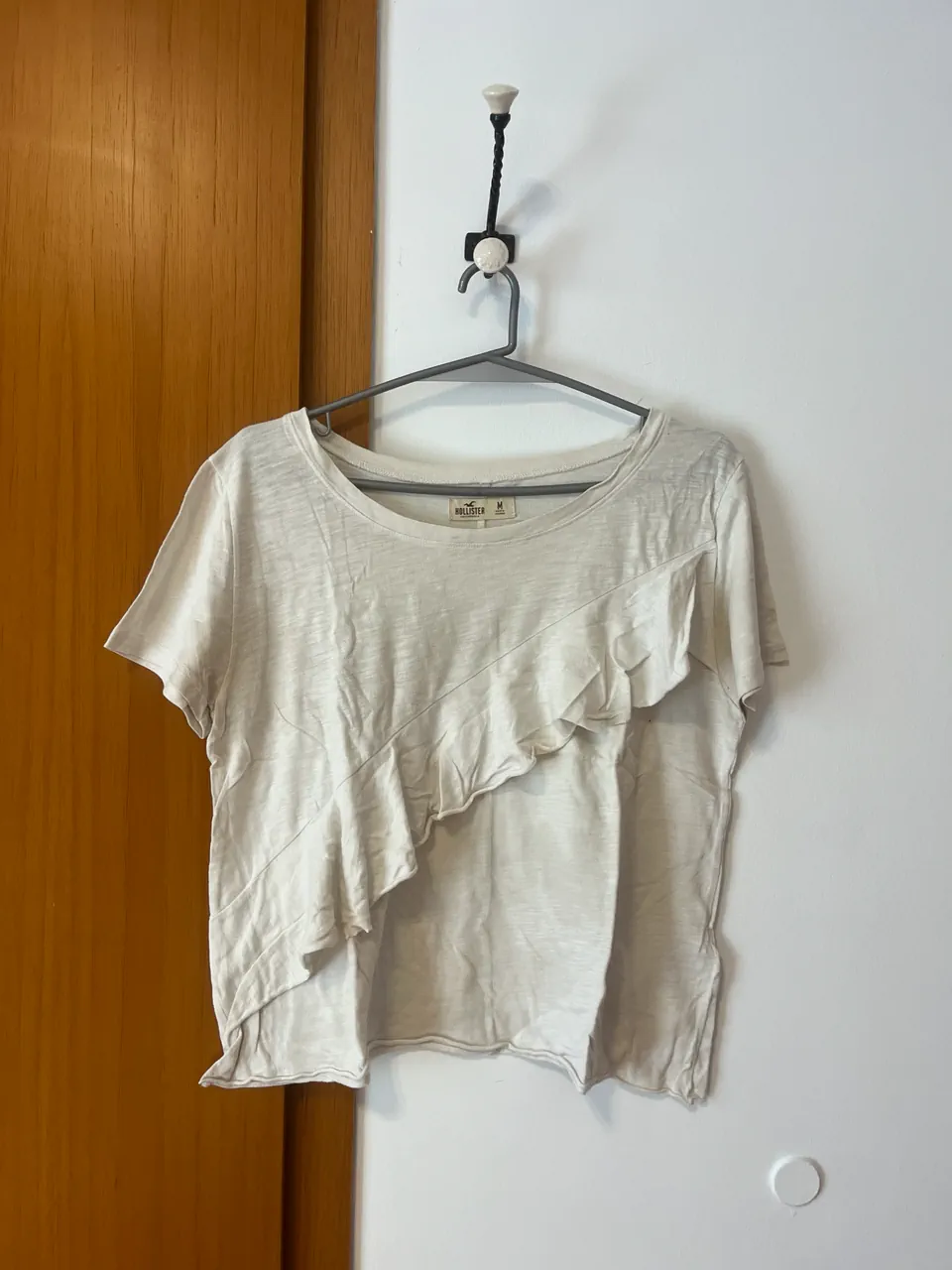 Remera Hollister · Talle M