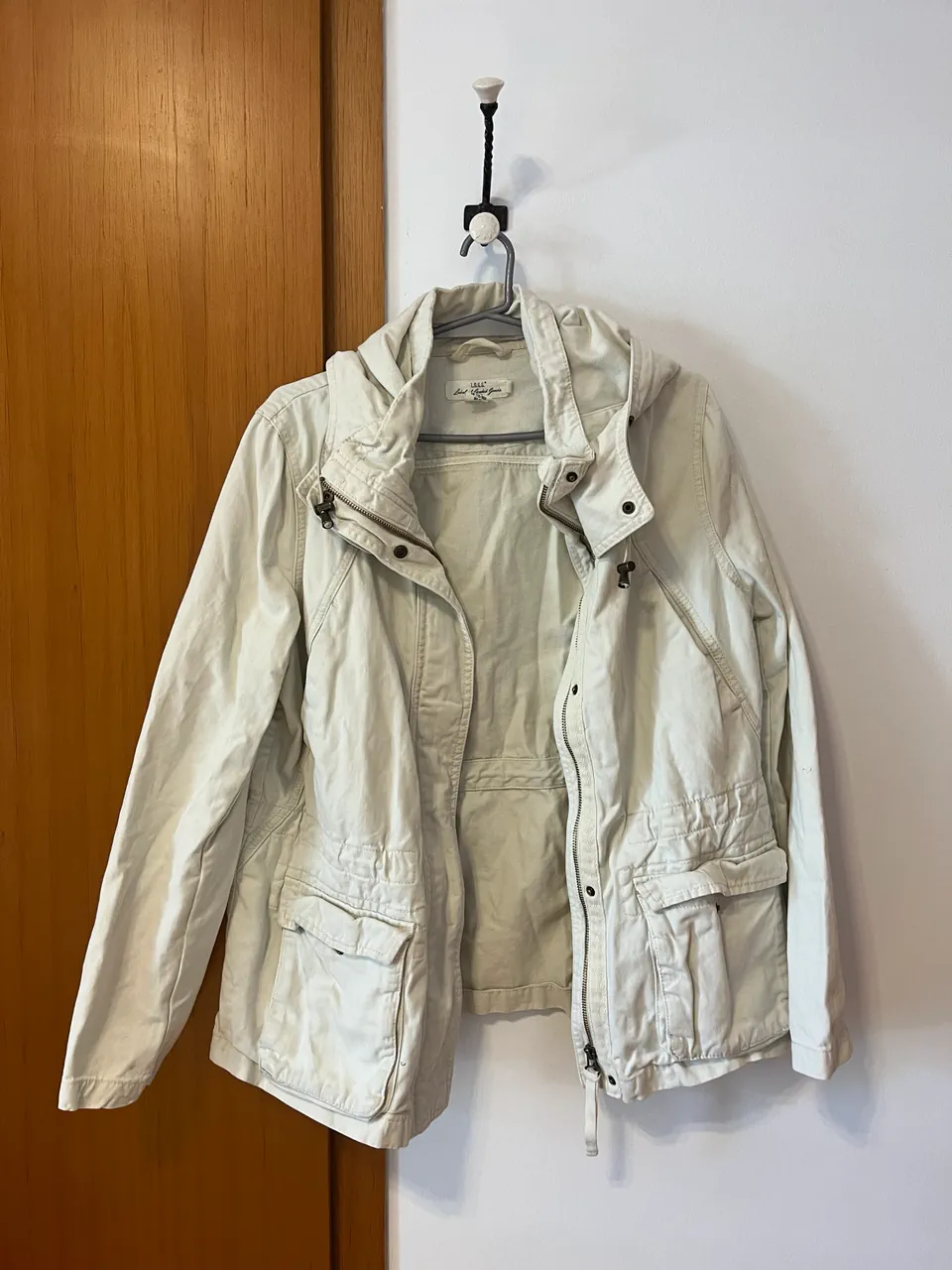 Urban Outfitters · Talle M