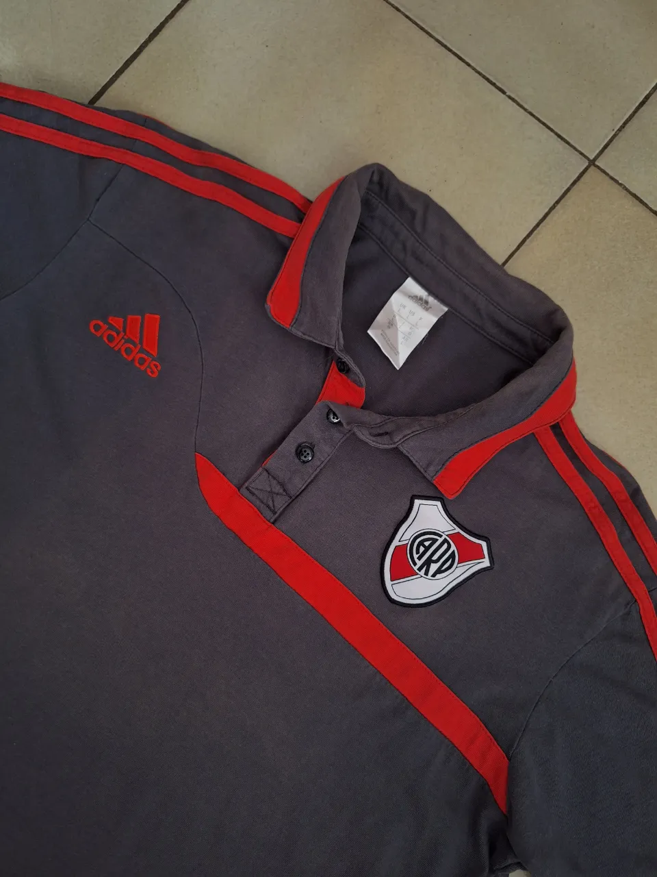 Camiseta adidas - imagen 1