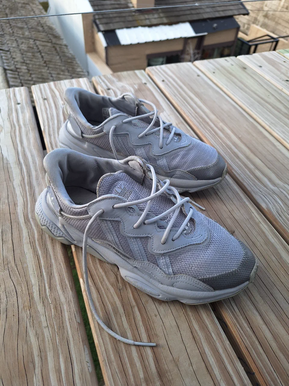 adidas · Talle AR 42