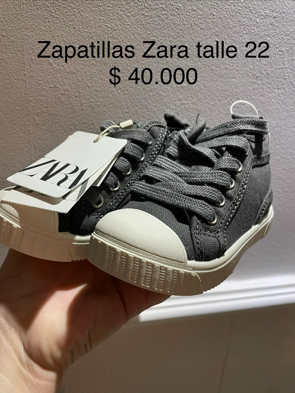 Calzado de bebé Zara · Talle AR 22
