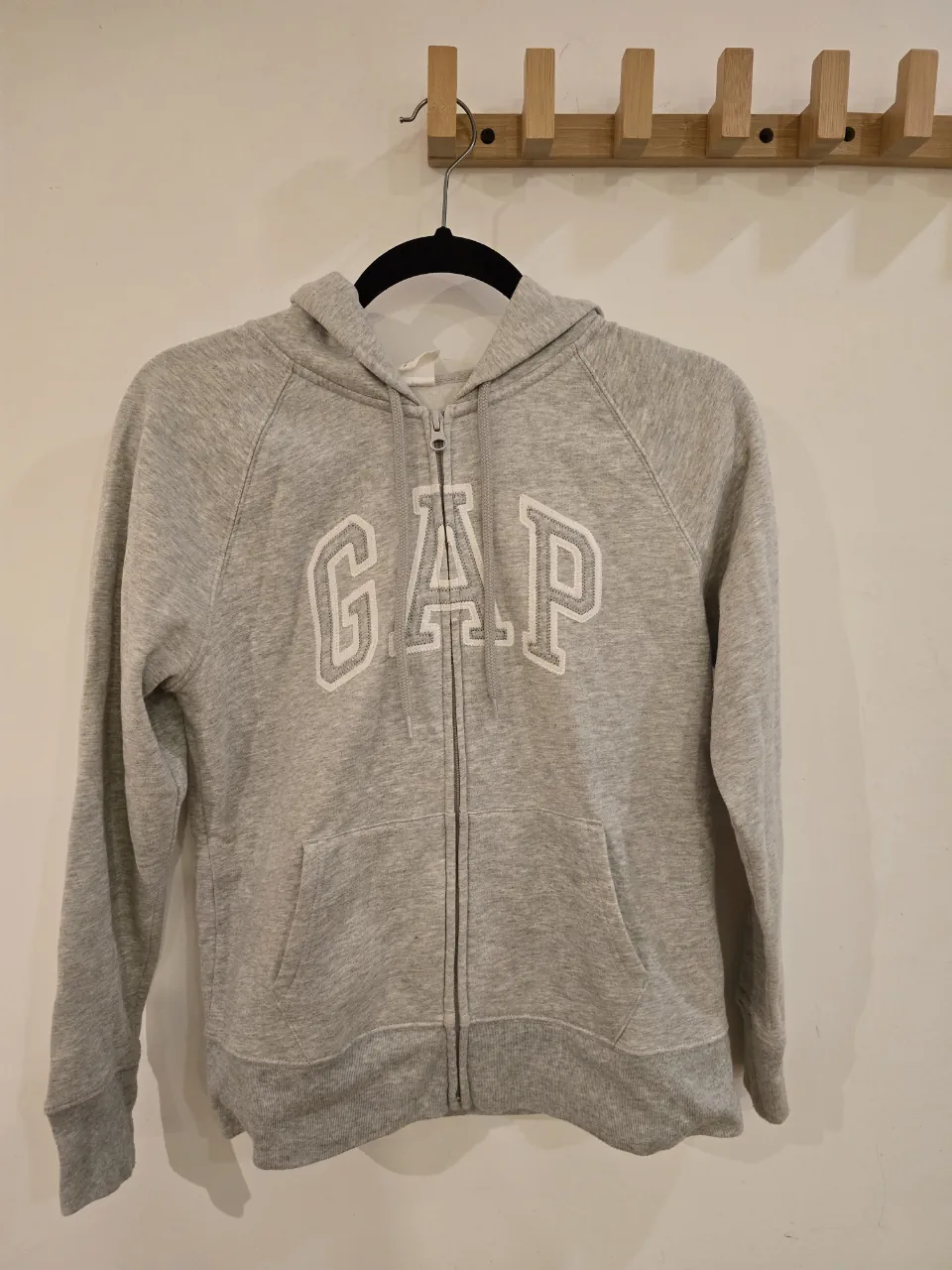 Buzo GAP - imagen 1