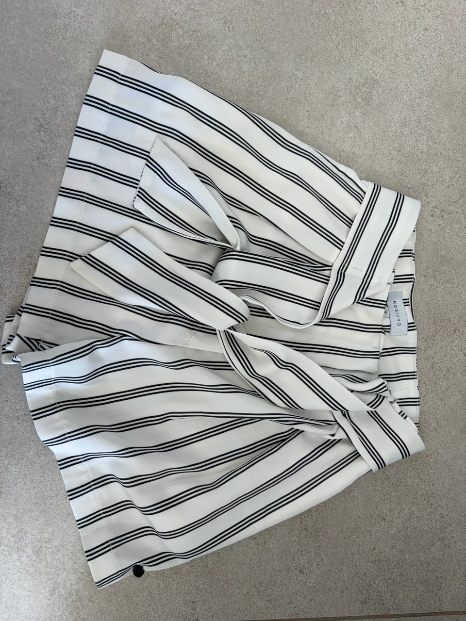 Short Kosiuko · Talle EU 38